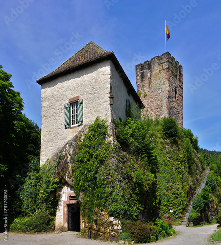 Schlossturm des Hornberger Schlosses; Hornberg im Gutachtal im Ortenaukreis im mittleren Schwarzwald;