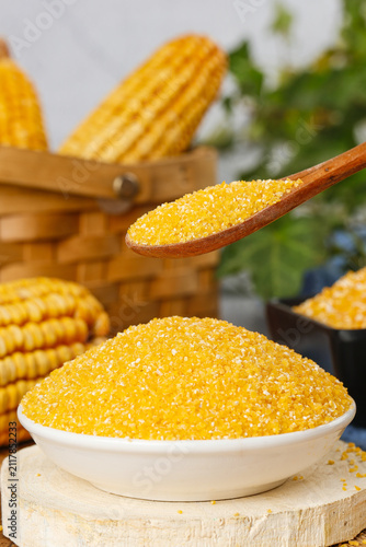 Canvastavla Golden Yellow Cornmeal in Bowl with Fresh Corn Cobs - Cooking Ingredient