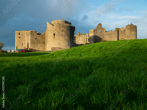 Foto Stunning old fortress castle in Roscommon town, Ireland