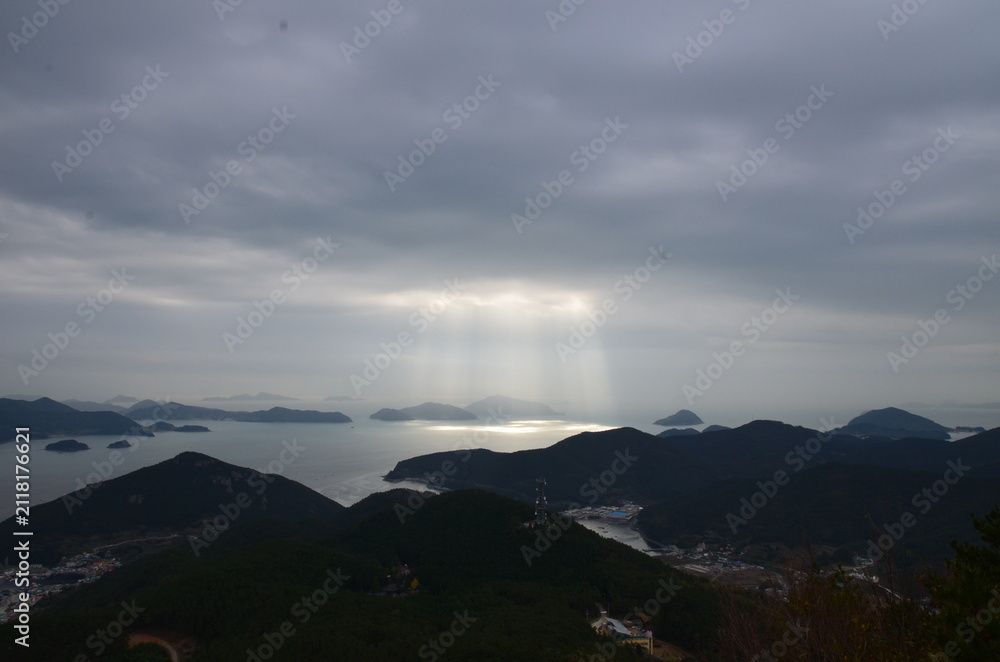Fototapeta premium 통영 전망대에서 찍은 남해