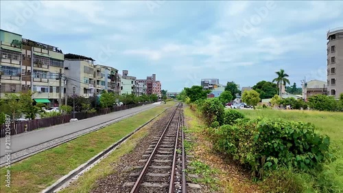 昔の製糖工場の線路を走る観光用列車からの風景