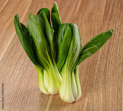 Konstfotografi Fresh bok choy on wooden surface