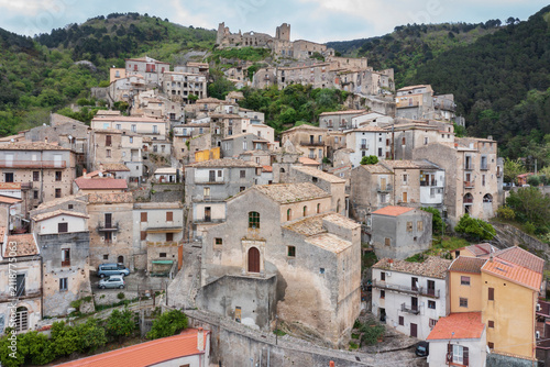 Cleto is a medieval hill town on the slopes of Monte Sant’Angelo, it features a Norman castle overlooking the Tyrrhenian Sea.