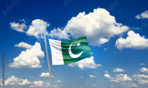 Quadro su tela Pakistan flag waving in the clouds A beautiful flag waving in high sky