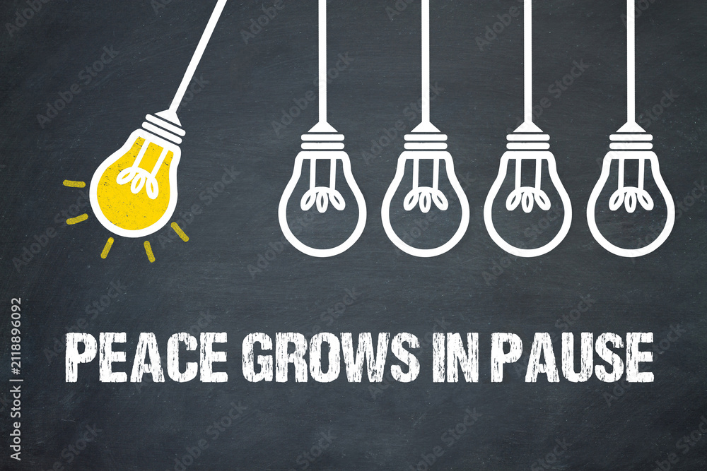 Fototapeta premium Peace grows in pause 