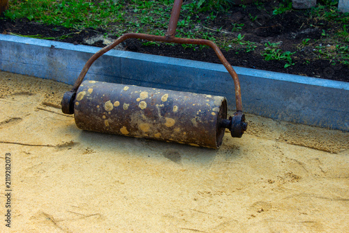Трамбовка для песка.A rammer for sand.