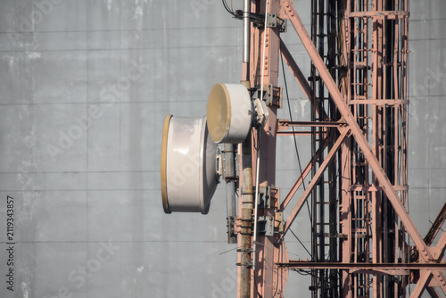 Obraz na płótnie Microwave dish of a telecommunications tower