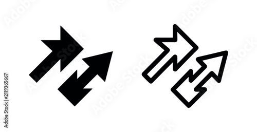 Canvastavla Opposite Arrows Icon Set: Direction and Conflict Symbols