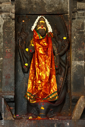 Fotografie A shiva bas relief view in Hindu temple