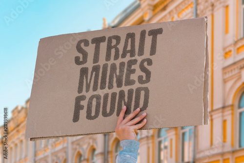 Foto "Strait Mines Found" Unexploded ordnance threatens commercial shipping lanes