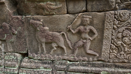 Obraz na płótnie Detailed historical bas-relief panel with animal figures on the sandstone wall o