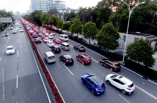 Foto Rush Hour Traffic Congestion on City Highway - Aerial View
