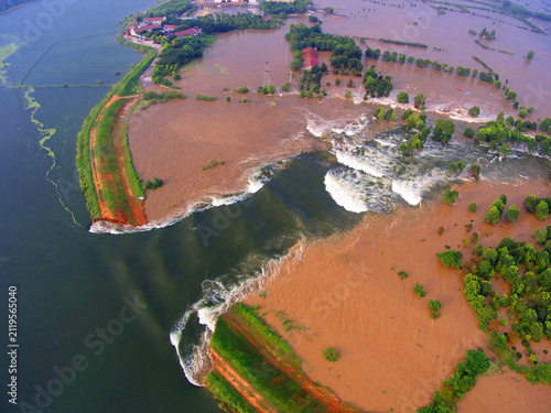 Cuadro en lienzo Huangling Section Dongjing River Aerial Flood Disaster Photo
