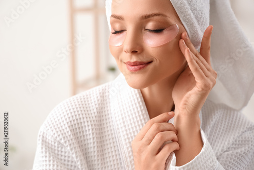 Beautiful woman with under-...