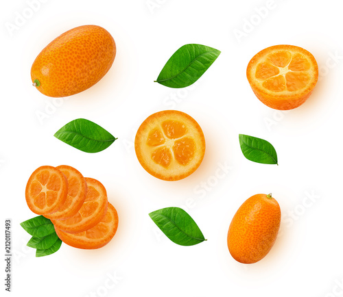 Set kumquat fruit with green life