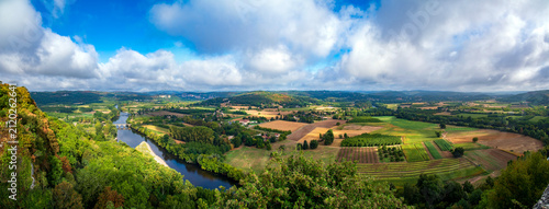 Bild auf Leinwand Panoramic View of Dordogne Valley and River from Domme Belvedere, France