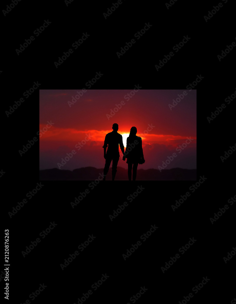 Fototapeta premium Silhouette Couple Watching Sunset with Romantic Landscape and Beautiful Evening Sky