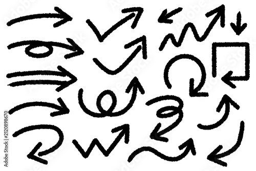 Foto クレヨンで描いた黒い矢印のアイコンセット