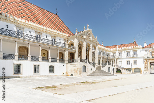 Universität Coimbra in Portugal – historische Universitätsgebäude und barocker Campus
