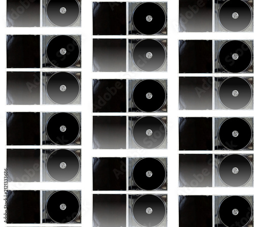 Foto Set of opened mirrored cd cases