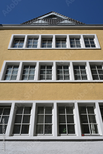 Fassade eines Hauses in Köln, Deutschland