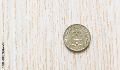 Fotografía Assorted international banknotes photographed individually on a light wooden background with copy space