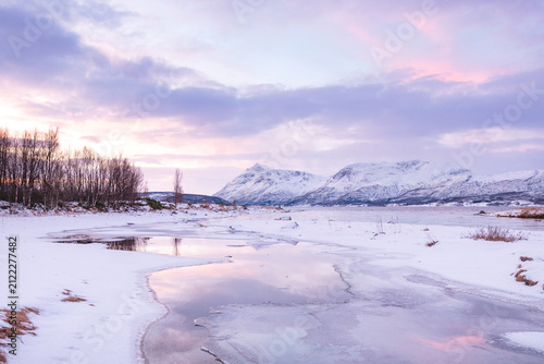 Obraz na płótnie View of an icy paradise near Malangen Fjord in Troms, Northern Norway