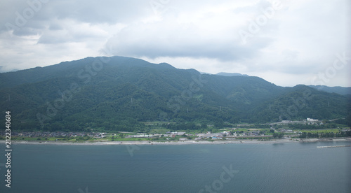Konstfotografi 梅雨明け間近で大気に蒸気が満ちている富山県朝日町の境海岸周辺の風景