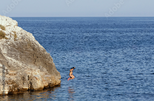 Tuffo dallo scoglio