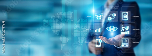 Cuadro en lienzo Crypto investor holding a smart contract in hand