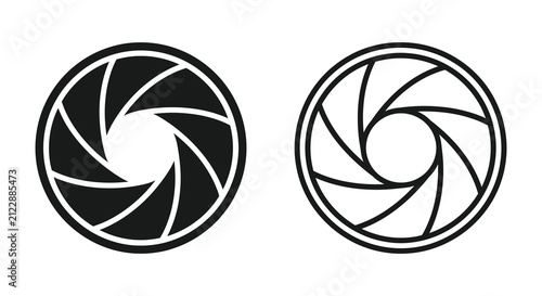 фотографія Camera aperture diaphragm black and white vector illustration