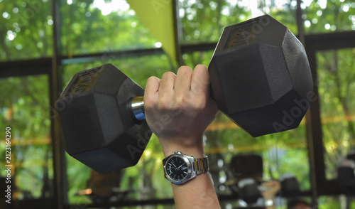 Fitness center where you lift weights to build muscle.