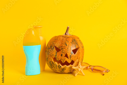 Halloween pumpkin with sung...