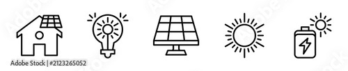 Set de 5 iconos de energía solar con panel y casa. Vector outline
