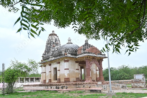 Cuadro en lienzo The 1000 years Oldest Jain Temple Virawah Nagarparkar Paksitan