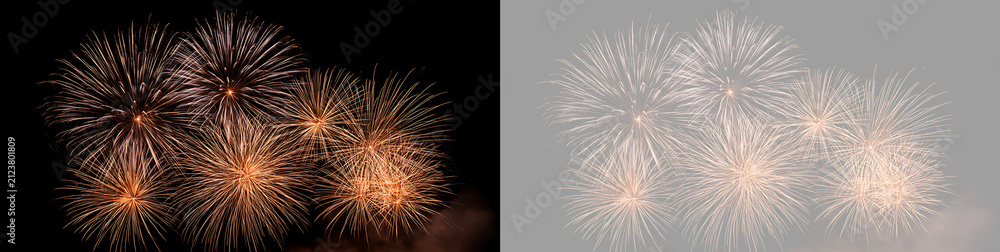 Obraz premium Golden fireworks cluster background on transparent background. Pyrotechnic light burst overlay for holiday celebration banner