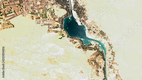 Foto Suez Canal on open data satellite image