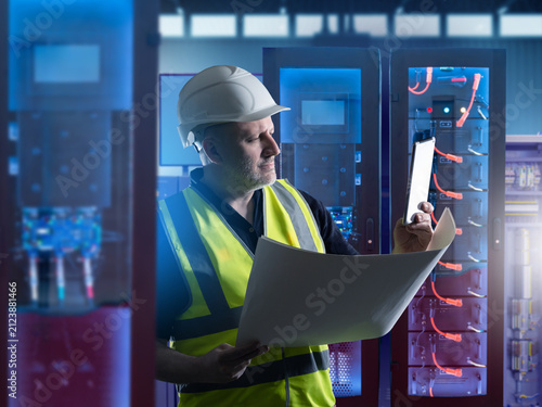 Energy storage. Engineer in...