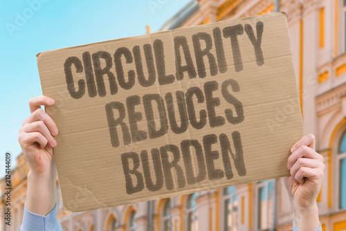 Quadro su tela "Circularity Reduces Burden" Temporary labor models ease the load on public services