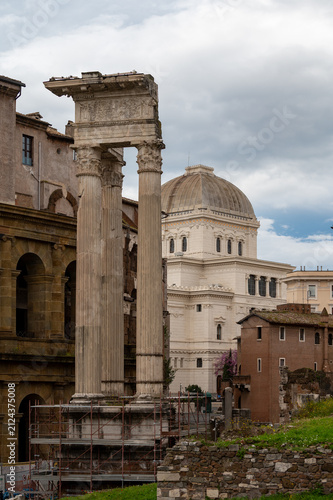 Fotografie Architectural history in details of ruins, old buildings, walls, amfitheatres, a