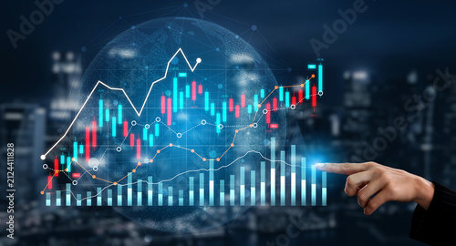 Foto Dynamic financial data visualization showcases stock market trends with hand gesture interaction against a modern city skyline, reflecting economic growth and analysis