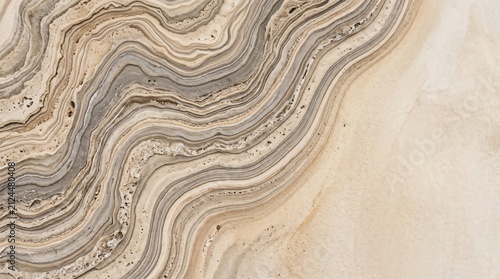 Foto Natural beige sandstone texture with wavy sedimentary rock layers