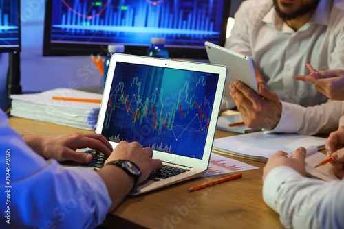 Team of traders working wit...