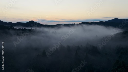 Sea of Clouds Enveloping the Ancient Cedars of Okunoin at Sunrise, Koyasan, Wakayama, Japan　夜明け前の高野山「奥之院にかかる雲海」和歌山県高野町