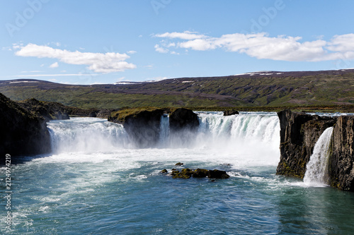 Fotografie Majestic Godafoss Waterfall in Northern Iceland