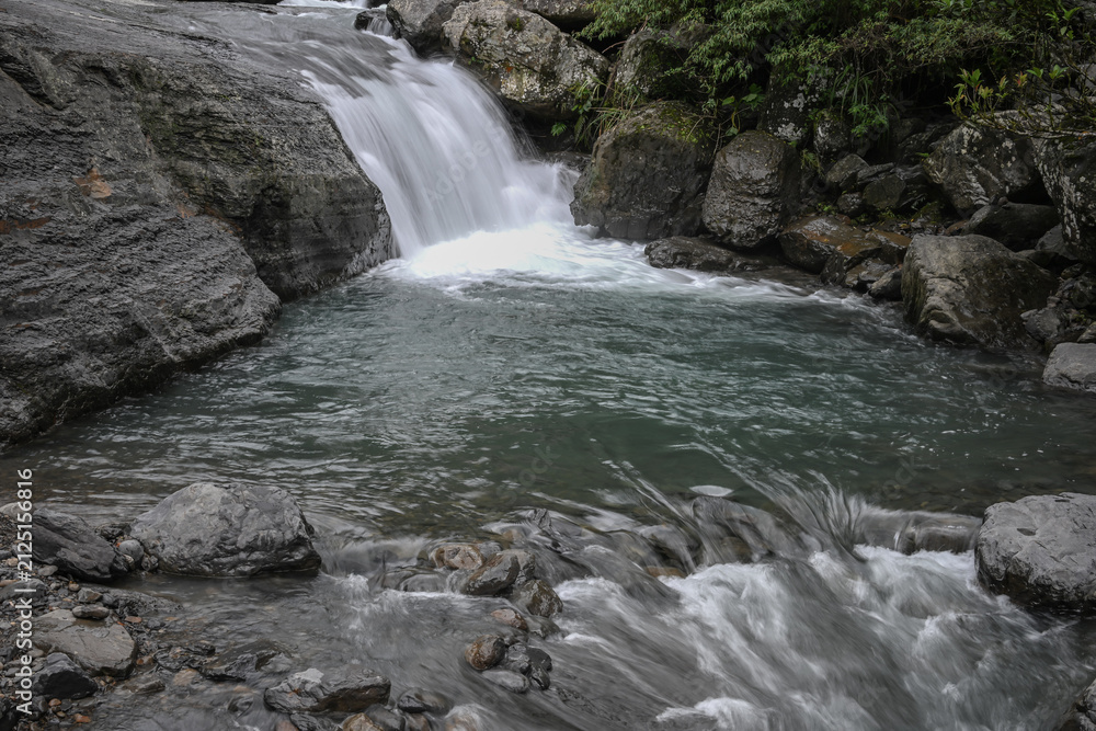 Fototapeta premium Beautiful Landscape View Of Sisters Waterfall Nearby Yunsen (Cloud Forest) Waterfall At Zhongkeng River, Sanxia, New Taipei City, Taiwan