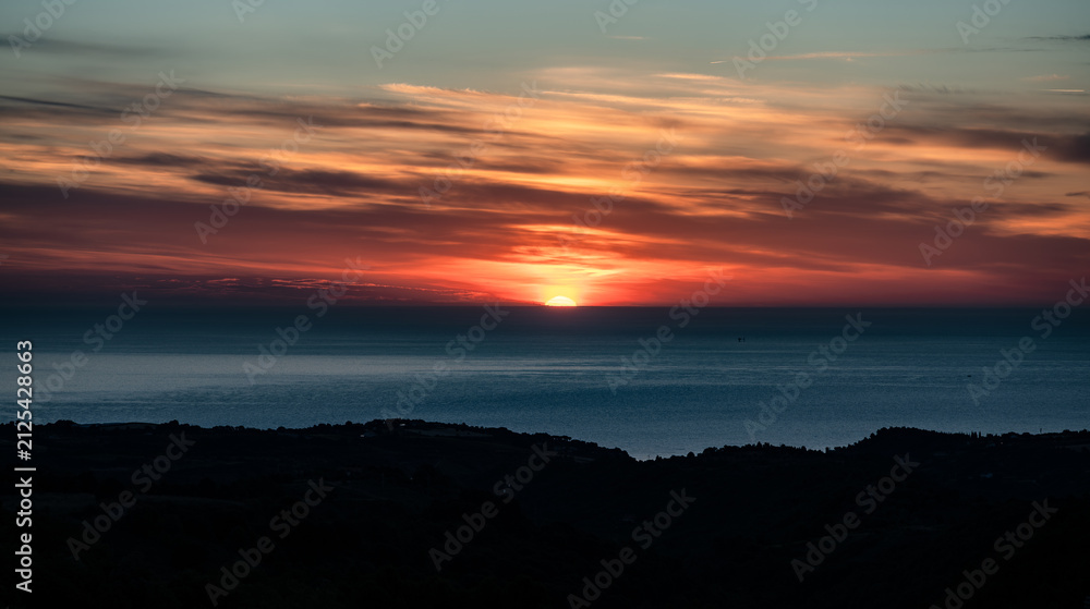 Naklejka premium Adriatic Sea. Spectacular aurora and sunrise seen from the village of Ripatransone, in the Marche region.