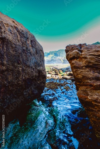 Canvas Print rocks and sea