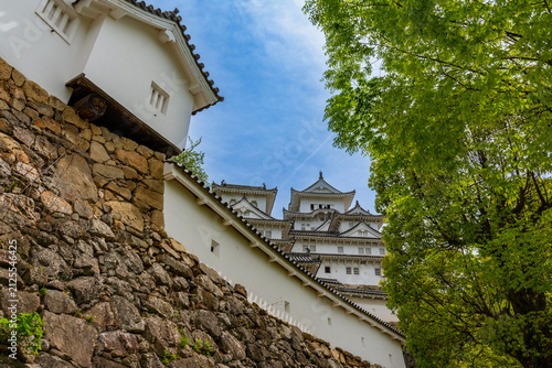 Картината върху платно The historic white Himeji Castle complex against a blue sky in Hyogo, Japan