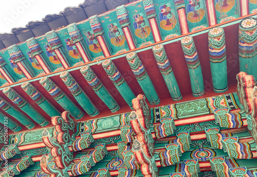 Obraz na płótnie Close-up of colorful Dancheong, the traditional decorative painting on the wooden eaves of Korean architecture